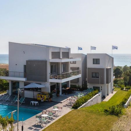 Heraclea Luxury Suites Nea Iraklia Exterior foto