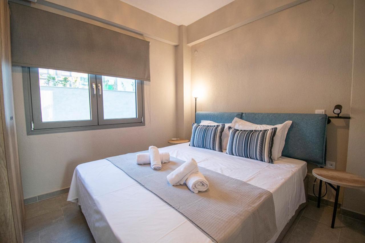 Heraclea Luxury Suites Nea Iraklia Exterior foto